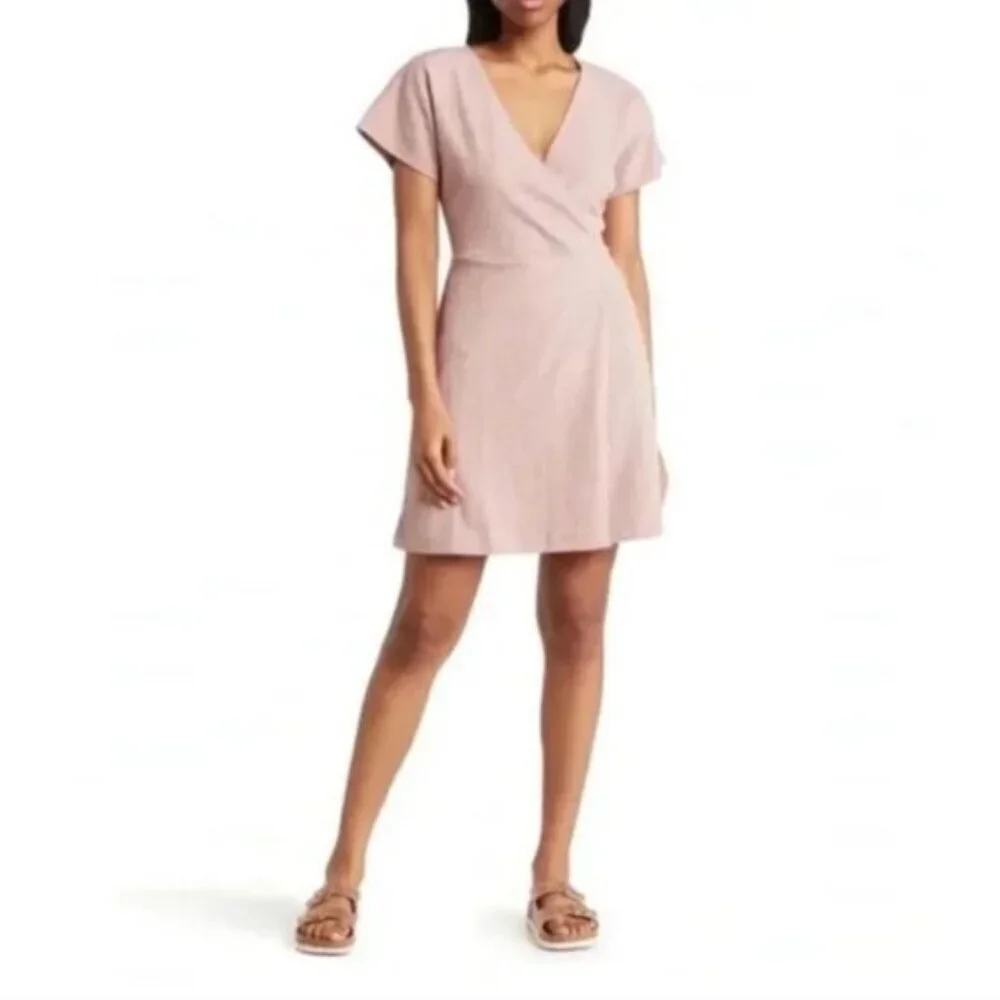 madewell cross front flutter sleeve mini dress NEW Madewell Faux Wrap Cross Front Flutter Sleeve Mini Dress Black Minimalist S